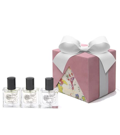 We did not find results for: Christmas Set for Her | Gift sets for her, Perfume design ...