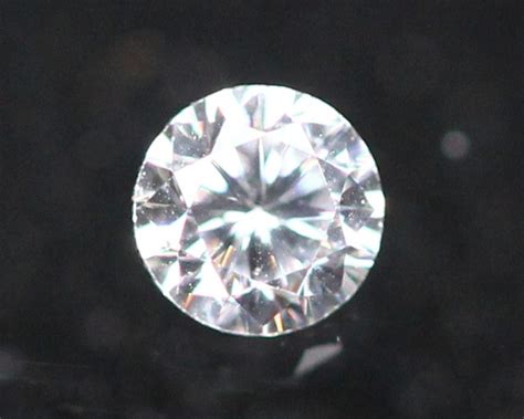 The Pros And Cons Of Buying A Vvs Diamond Gem Rock Auctions