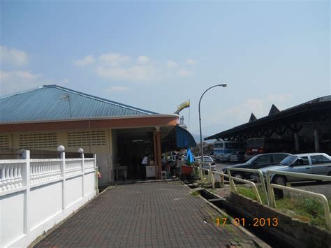 Kerusi untuk pelawat juga kelihatan selesa dan banyak jadi pelawat boleh menunggu waktu melawat sambil menikmati kecantikan hospital ini juga! Adiza saidi: MELAWAT ZOO TAIPING & NIGHT SAFARI, PERAK.