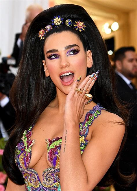 Dua lipa — if it ain't me 03:15. Dua Lipa Is The Face Of The New YSL Fragrance | BEAUTY/crew