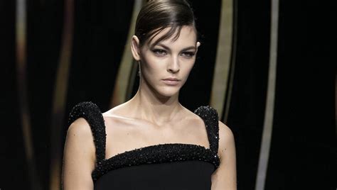 Bresciana, classe 1998, la stella della moda debutta al festival in un. Sanremo, la top model Vittoria Ceretti tra le donne del ...