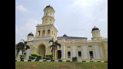 The fare costs roughly rm3 per ride. Sultan Abu Bakar Mosque - One of the unique mosques in ...