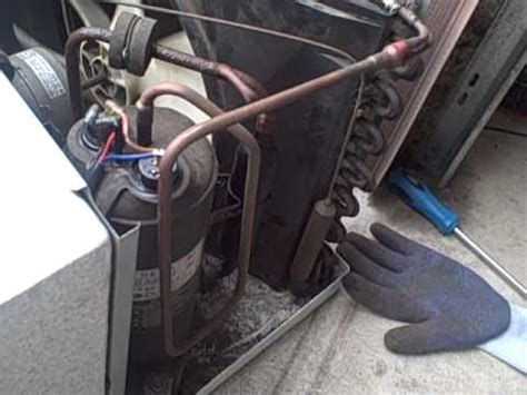 Aug 07, 2018 · kenali komponen aircond kereta. Redneck air conditioning; Window air Conditioner in car ...