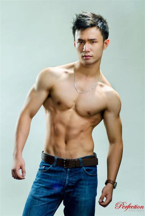 Pose cowok ketika foto sublimasi meditasi. COWOK-COWOK HOT: FOTO COWOK-COWOK HOT BAG.2