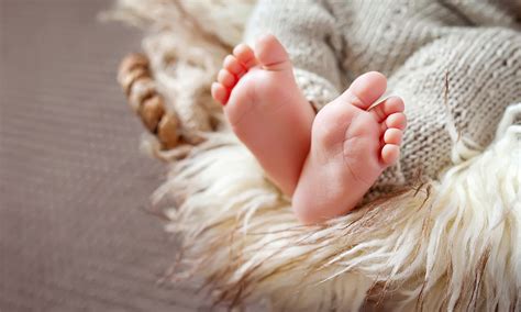 Heres How To Keep Your Babys Feet Warm Footfiles