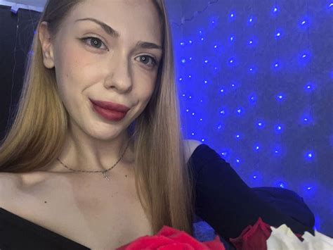 Lilithlight Small Titted Blond Female Webcam Sexcamdb Com