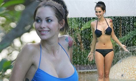 i m a celebrity 2011 jessica jane clement can t wait to strip down to her bikini daily mail