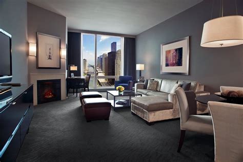 Trump International Hotel And Tower Chicago Chicago 325 Room Prices