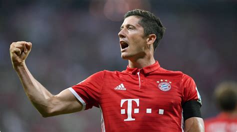 Liga Niemiecka Lewandowski Przedłużył Kontrakt Z Bayernem Do 2023