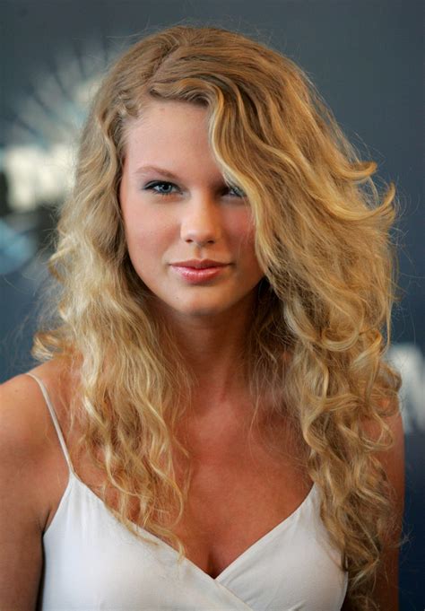 Taylor Swift Naturally Curly Hair Home Design Ideas