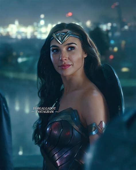 Gal As Wonder Woman In Justice League 2017 Wonder Woman Movie Gal