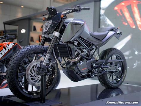 It is available in only one variant and 2 colours. KTM Duke 200 Modified - Khmermotors Blog