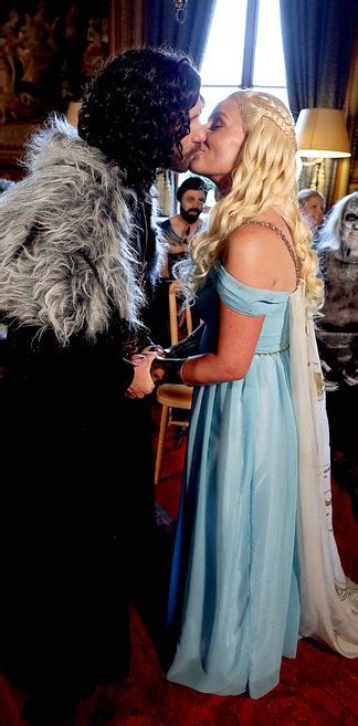 This Couple Had “game Of Thrones” Themed Wedding As John Snow And Daenerys