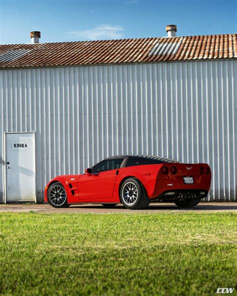 Red Chevrolet C6 Zr1 Corvette Ccw C14 Monoblock Wheels In Gunmetal