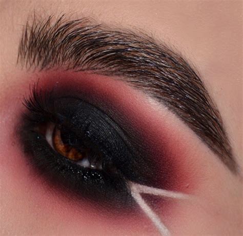 AlexaLink On Instagram Red And Black Smokey Eye Black Smokey Eye Makeup Halloween Eye Makeup