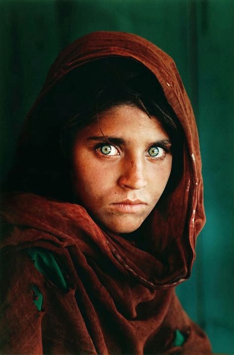 Sharbat Gula Afghan Girl Pakistan By Steve Mccurry On Artnet Auctions