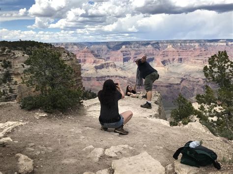Grand Canyon Deaths After Latest Fatal Fall Tourists Still Drawn To The Edge