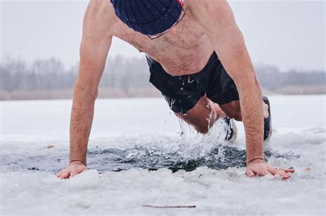 Trend Im Winter Das Erste Mal Eisbaden Das Sind Die Wichtigsten Tipps