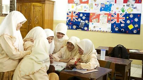 Anger After Indonesian Education Official Plan To Have High School Girls Undergo ‘virginity