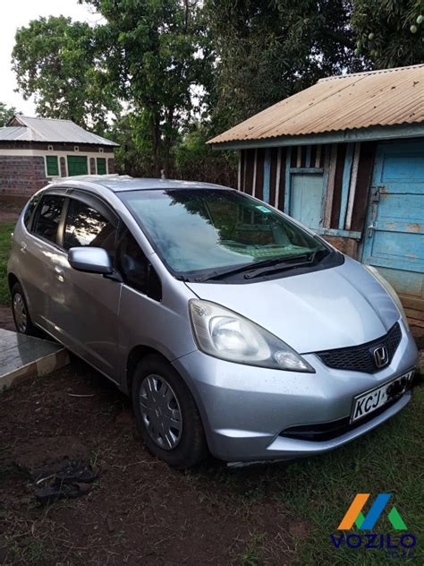 Croton motors enables you to find a honda fit for sale in nairobi, kenya or import a unit to kenya from japan. Honda Fit | VOZILO Kenya