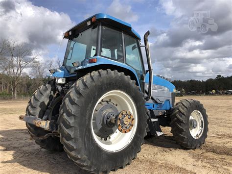 New Holland 8770 Auction Results