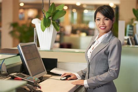 What Does A Hotel Receptionist Do The Training Terminal