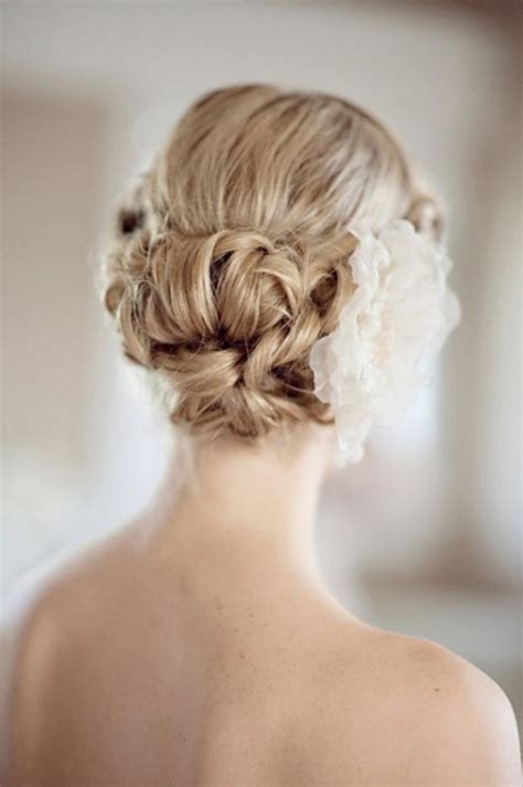 35 Amazing Wedding Hair Updo Ideas Weddingomania