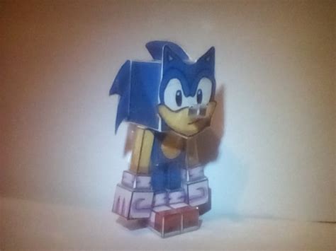 Pixel Papercraft Classic Sonic