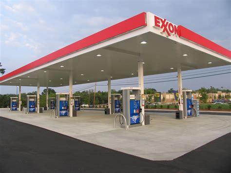 Get this card if you're a frequent customer at exxon or mobil gas stations. 3% Gas Card Discount for Exxon Mobil! Save on Travel!