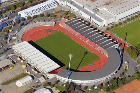 It is currently used for football and american football matches and is the home stadium of eintracht. Eintracht - Stadion Braunschweig | Eintracht braunschweig ...