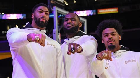 Lakers Championship Rings Pay Tribute To Bryant With Black Mamba Symbol