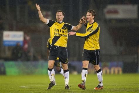 Each channel is tied to its source and may differ in quality, speed, as well as the. NAC Breda - PSV 1-6 | Voetbal foto's, Voetbal, Foto's