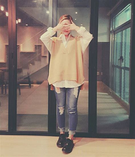 See more ideas about wheein mamamoo, mamamoo, hwasa. Mamamoo Wheein fashion | Korean airport fashion, Fashion ...