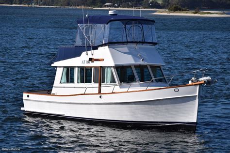 Grand Banks 36 Sedan Cruiser Power Boats Boats Online For Sale
