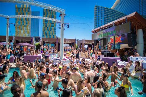 Best Las Vegas Pool Parties You Need To Visit In Video