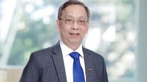 Anh là vị chủ tịch ngân hàng trẻ nhất tại việt nam, nắm. Người nhà ông Trần Hùng Huy "sang tay" số lượng lớn cổ ...
