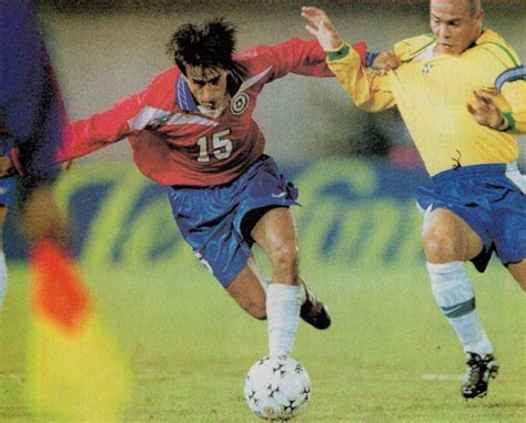 Messi, who has won 29 trophies with barcelona, has yet to win a major title with argentina with his only success being a 2008 olympics gold medal. Partidos de la Roja: 06/07/1999 Brasil-Chile | 1:0