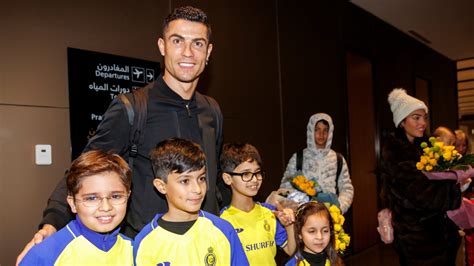 Cristiano Ronaldo Al Nassr Presentation Cr7 Unveiled By New Club On