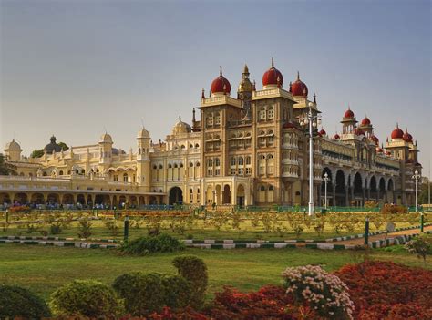 Mysore Palace India From Insane Royal Palaces And Castles E News