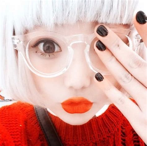 30 Clear Glasses Frame Which Are On Trend This Fall Girl Beauty Asian Beauty