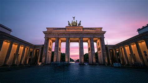Brandenburg Gate - Berlin, Germany - Travel photography - The PIE News