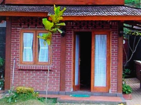 Bantal guling villa & guesthouse menyediakan penginapan bagi. Elise Soetisna: VILLA MURAH di Lembang - Bandung!