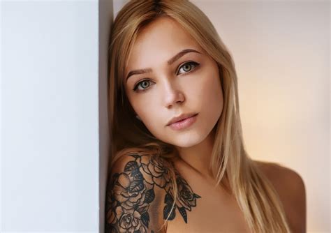 Wallpaper Model Blonde Looking At Viewer Face Portrait Bare