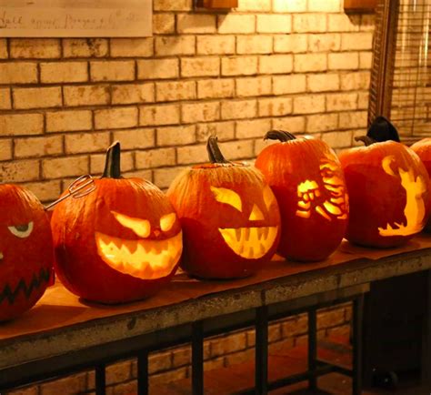 Butchertown Halls Second Annual Pumpkin Carving
