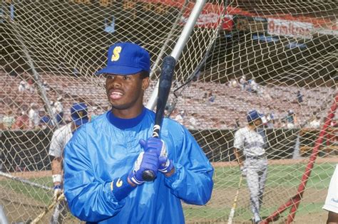 That Time The Mariners Almost Didnt Draft Ken Griffey Jr
