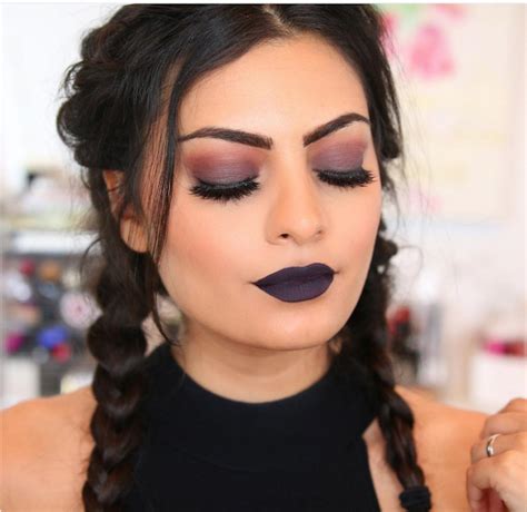 This Is How To Make Black Lipstick Look Chic Long After