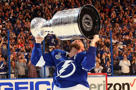 Morning Flurries Tampa Bay Lightning Repeat As Stanley Cup Champions