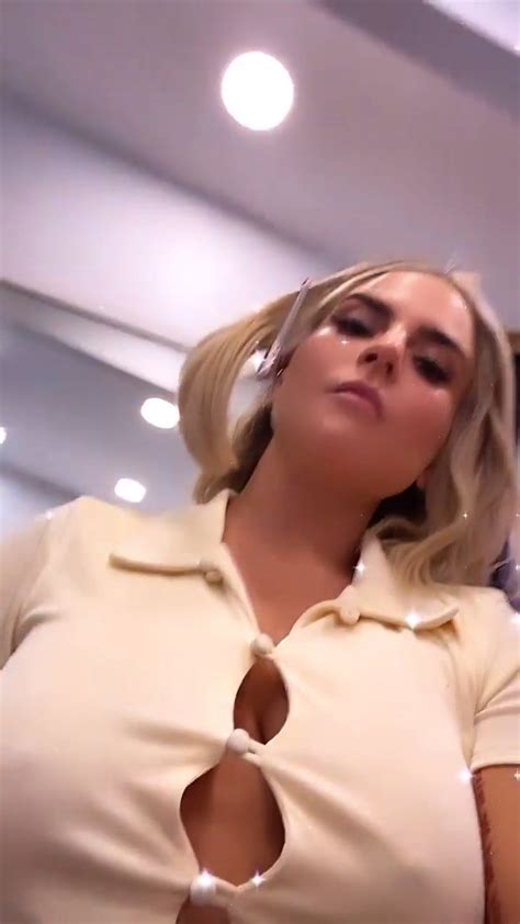Jojo In A Titty Top Of The Day Drunkenstepfather Com