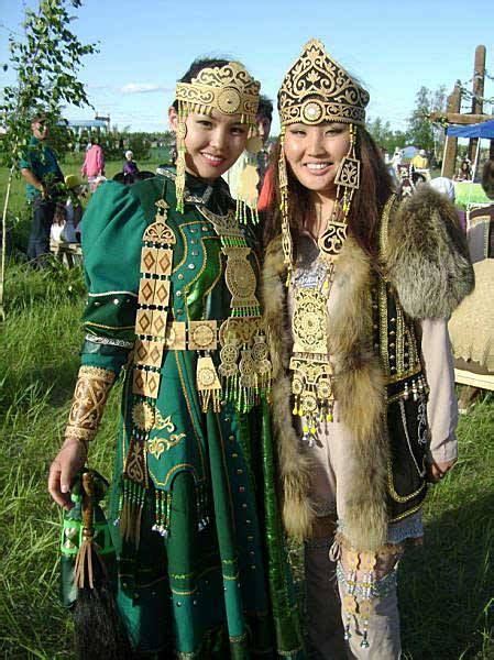 Yakutian Beauties National Clothes Folk Clothing Traditional Outfits