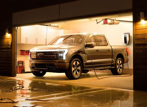 That means that we get to. All-Electric 2022 Ford F-150 Lightning Lands With 300-Mile ...